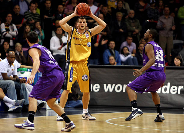 对于年轻球 对于年轻球