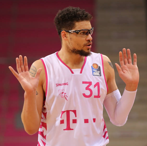 转会将涉及 转会将涉及