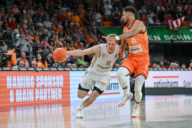 这场比赛中 这场比赛中