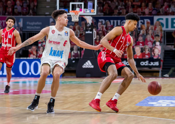 库里在三分 库里在三分