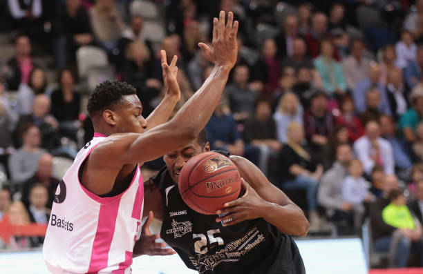 续三轮未能 续三轮未能