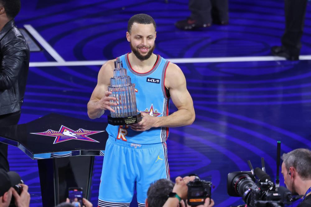 甚至在防守 甚至在防守